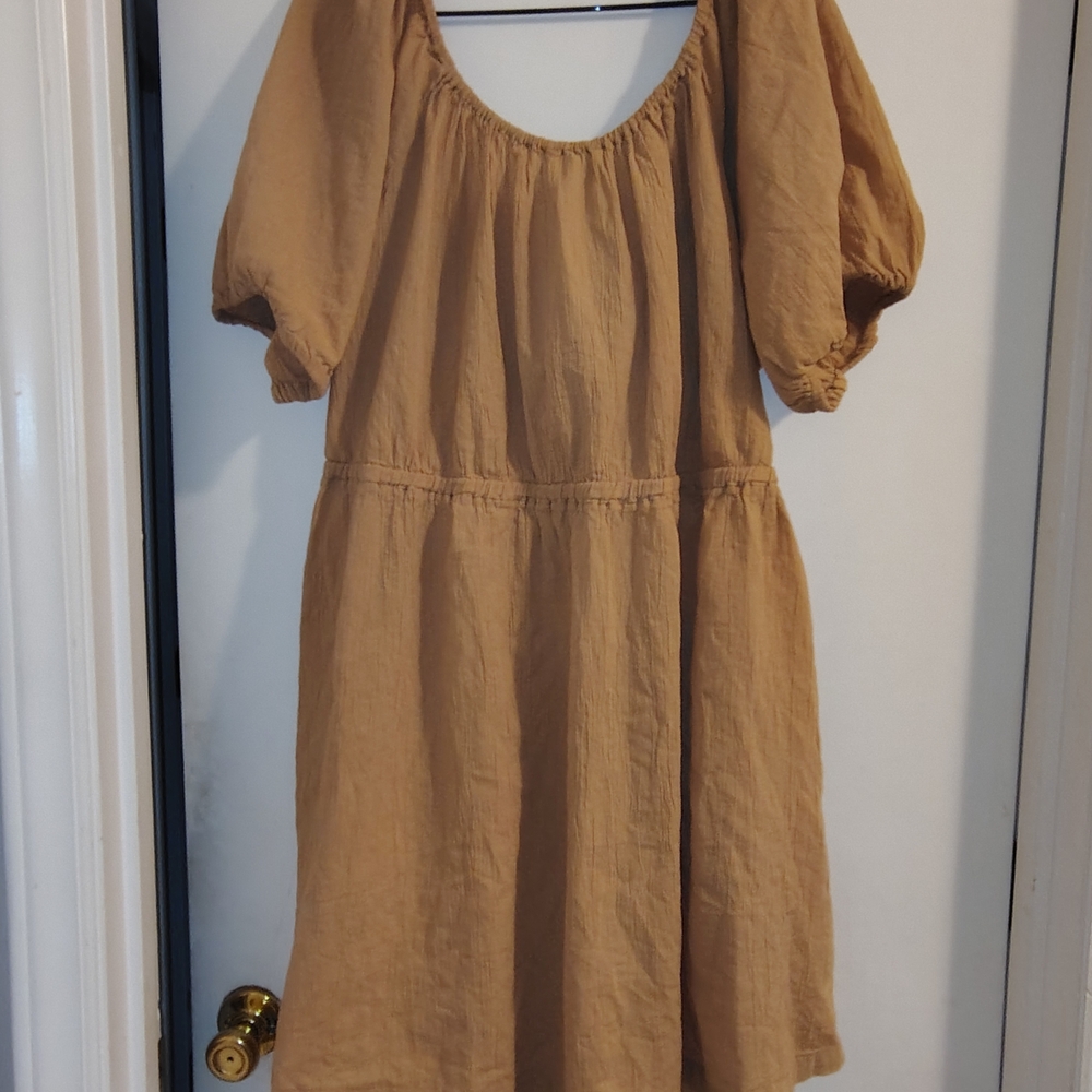 Elegant Tan Women's Dress with Back Cutout